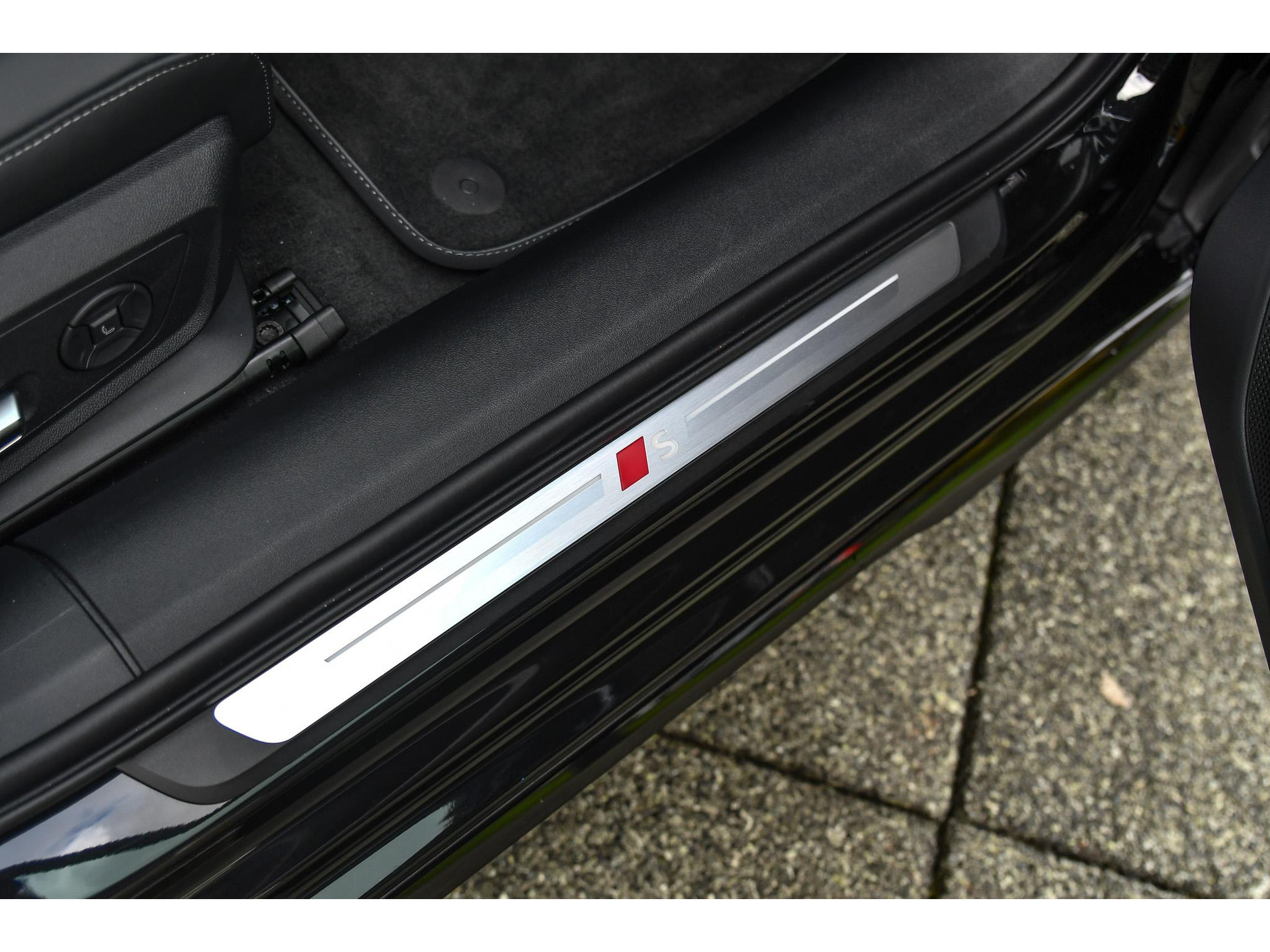 Audi A6 Avant 2.0 e-hybrid quattro S edition Competition 47476705-19.jpg | Bruijns Auto