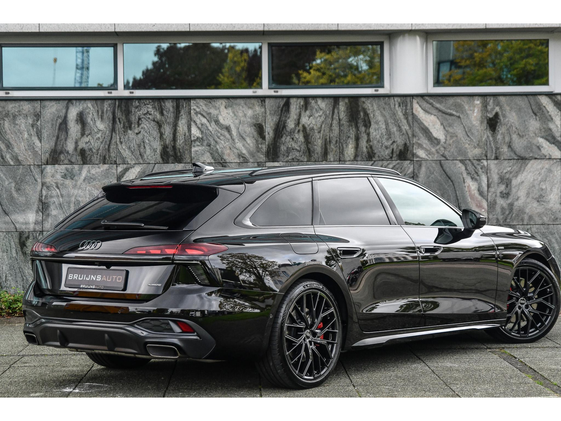 Audi A6 Avant 2.0 e-hybrid quattro S edition Competition 47476705-2.jpg | Bruijns Auto