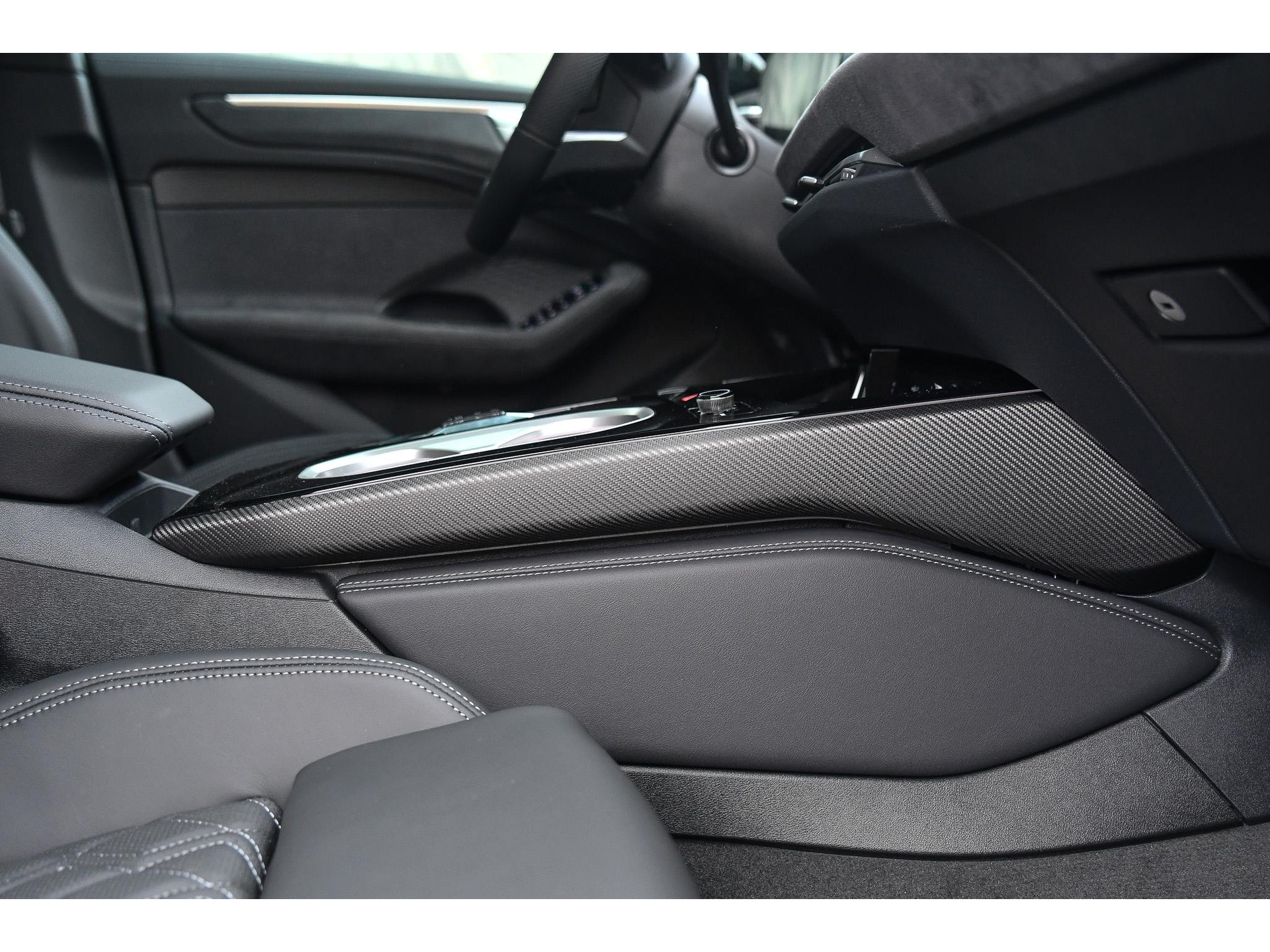 Audi A6 Avant 2.0 e-hybrid quattro S edition Competition 47476705-22.jpg | Bruijns Auto