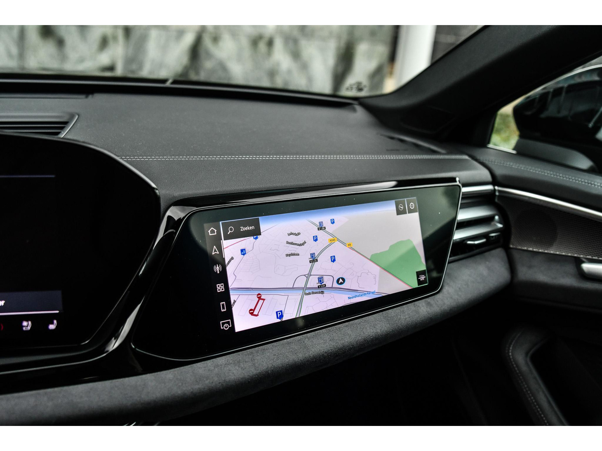 Audi A6 Avant 2.0 e-hybrid quattro S edition Competition 47476705-33.jpg | Bruijns Auto