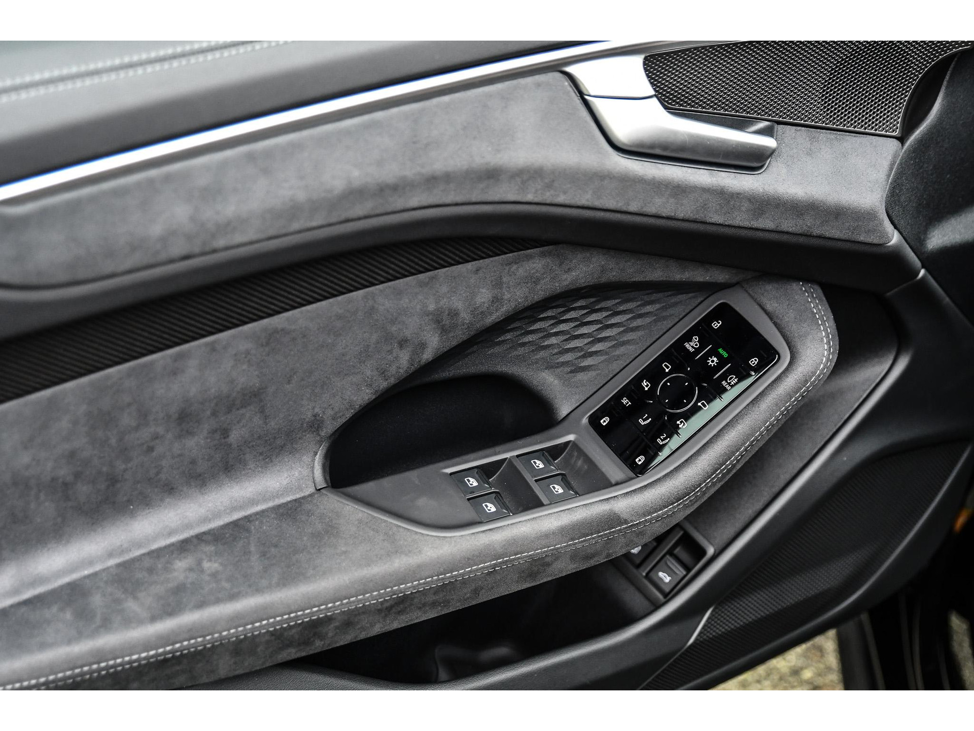 Audi A6 Avant 2.0 e-hybrid quattro S edition Competition 47476705-37.jpg | Bruijns Auto