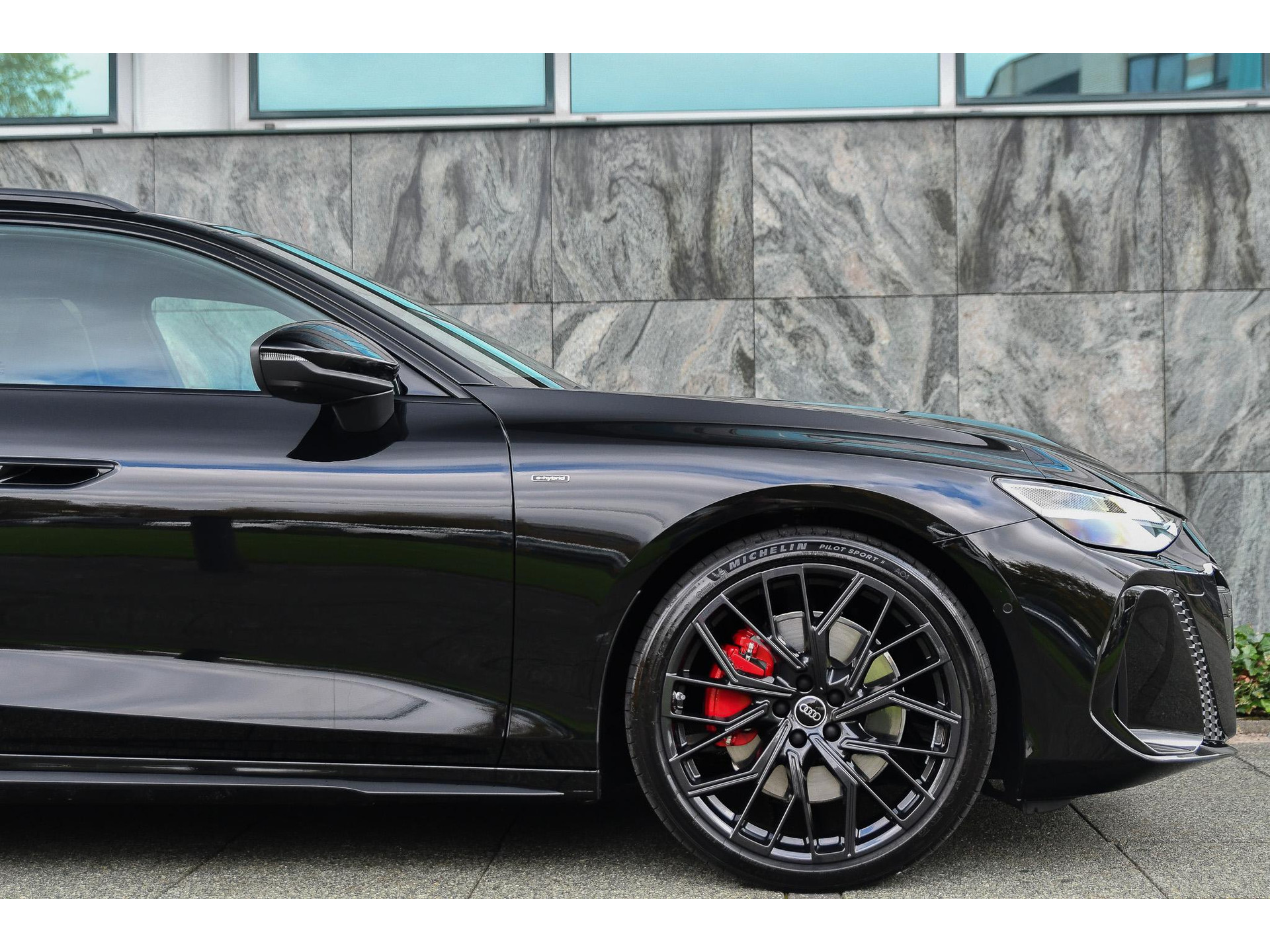 Audi A6 Avant 2.0 e-hybrid quattro S edition Competition 47476705-4.jpg | Bruijns Auto