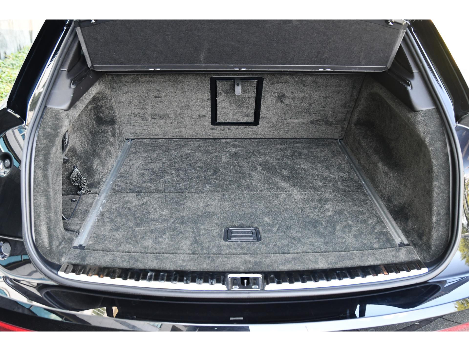 Bentley Bentayga 4.0 V8 First Edition 47476714-30.jpg | Bruijns Auto