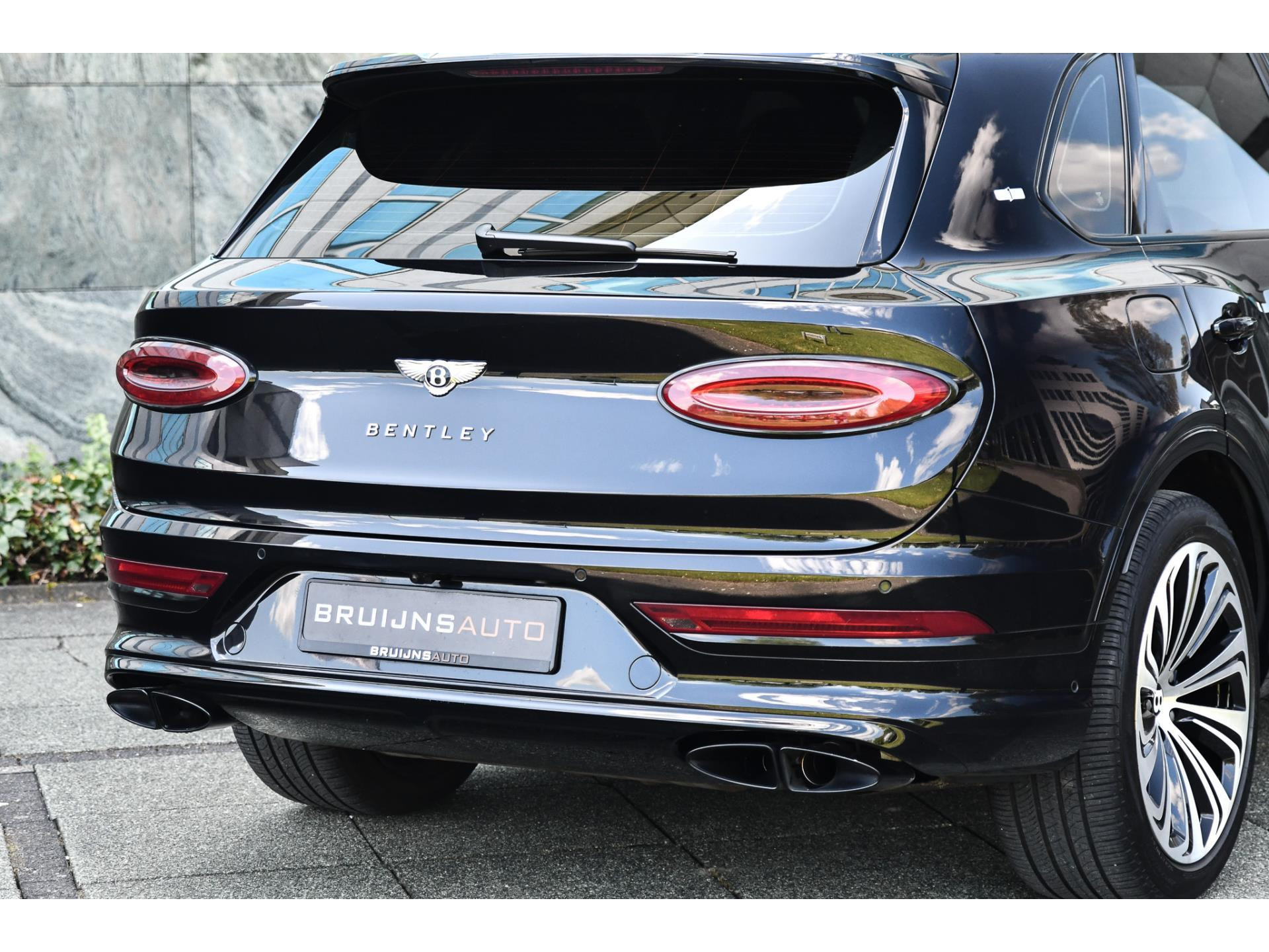 Bentley Bentayga 4.0 V8 First Edition 47476714-4.jpg | Bruijns Auto