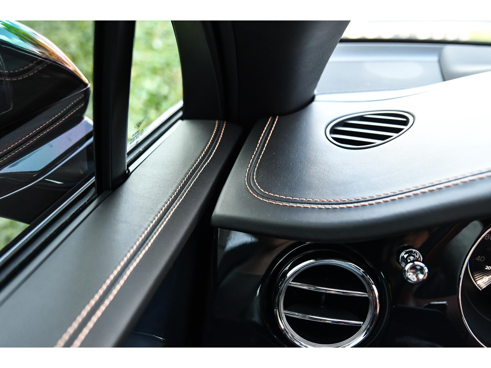 Bentley Bentayga 4.0 V8 First Edition 47476714-42.jpg | Bruijns Auto