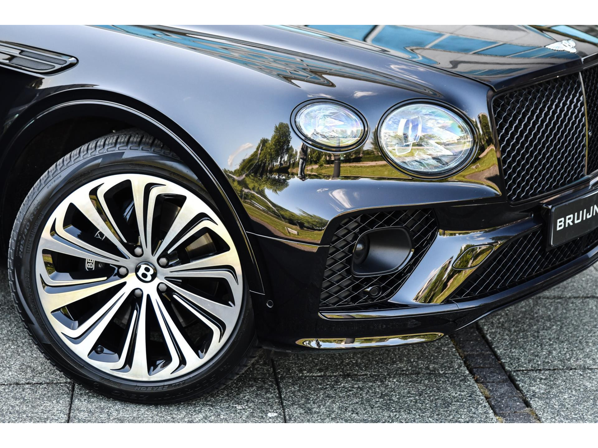 Bentley Bentayga 4.0 V8 First Edition 47476714-6.jpg | Bruijns Auto