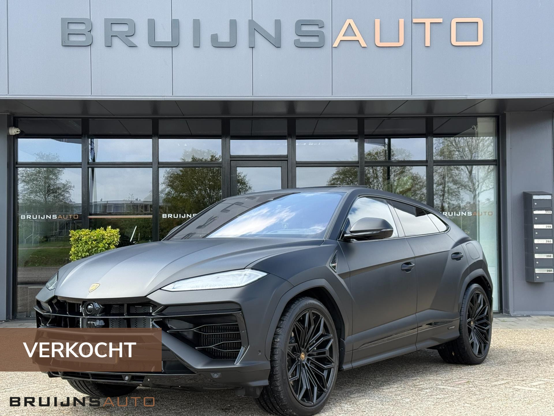 Lamborghini Urus 4.0 V8 Hybrid SE |Tecnica - Matt|Panoramdak|B&O 47476716-0.jpg | Bruijns Auto