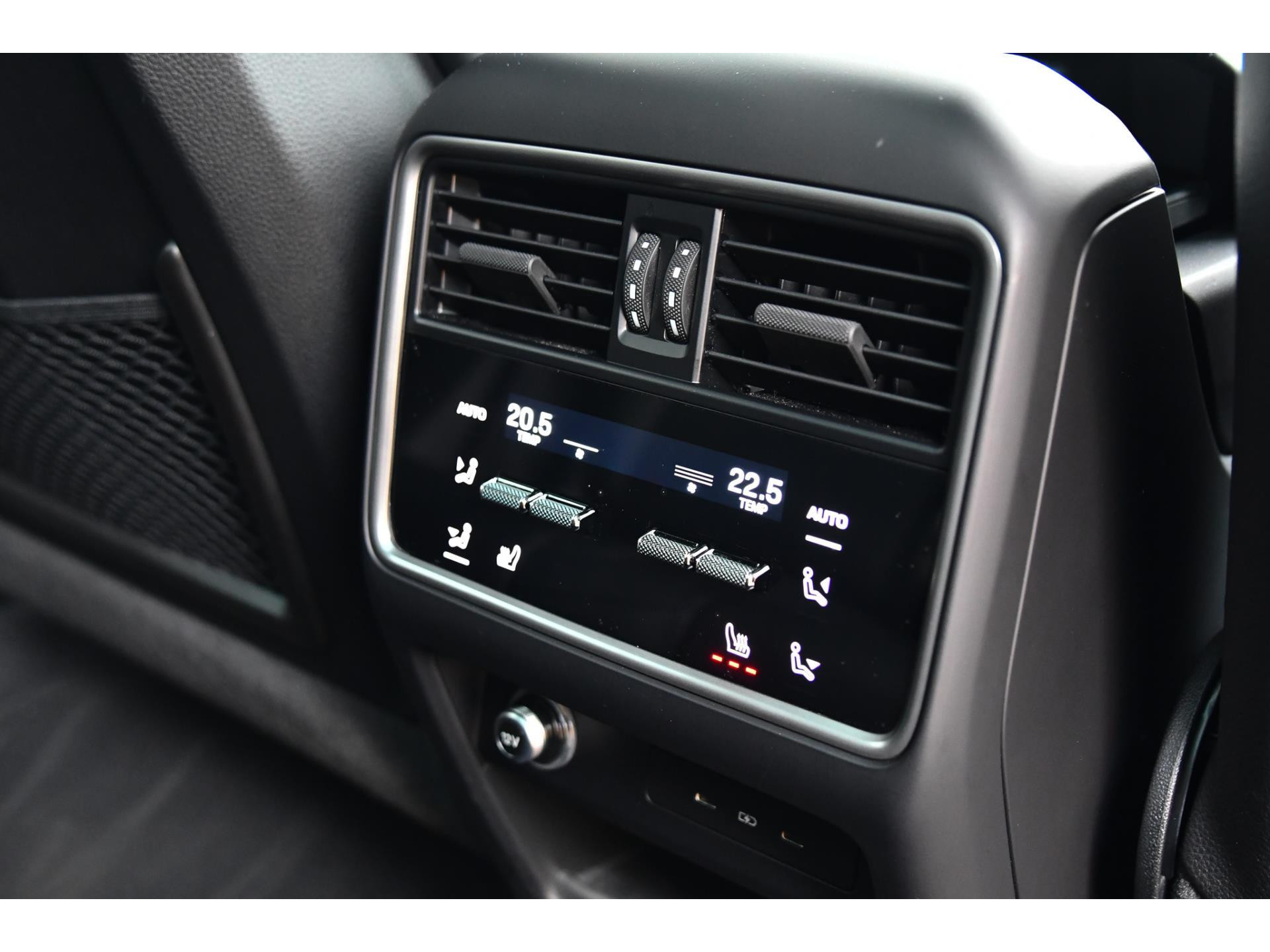 Porsche Cayenne 3.0 E-Hybrid Aventurine Green PTS 47476722-34.jpg | Bruijns Auto