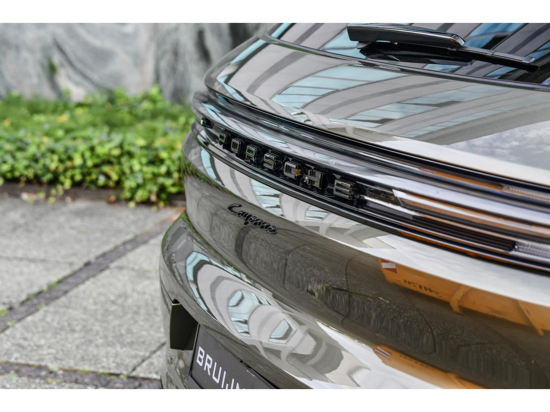 Porsche Cayenne 3.0 E-Hybrid Aventurine Green PTS 47476722-39.jpg | Bruijns Auto