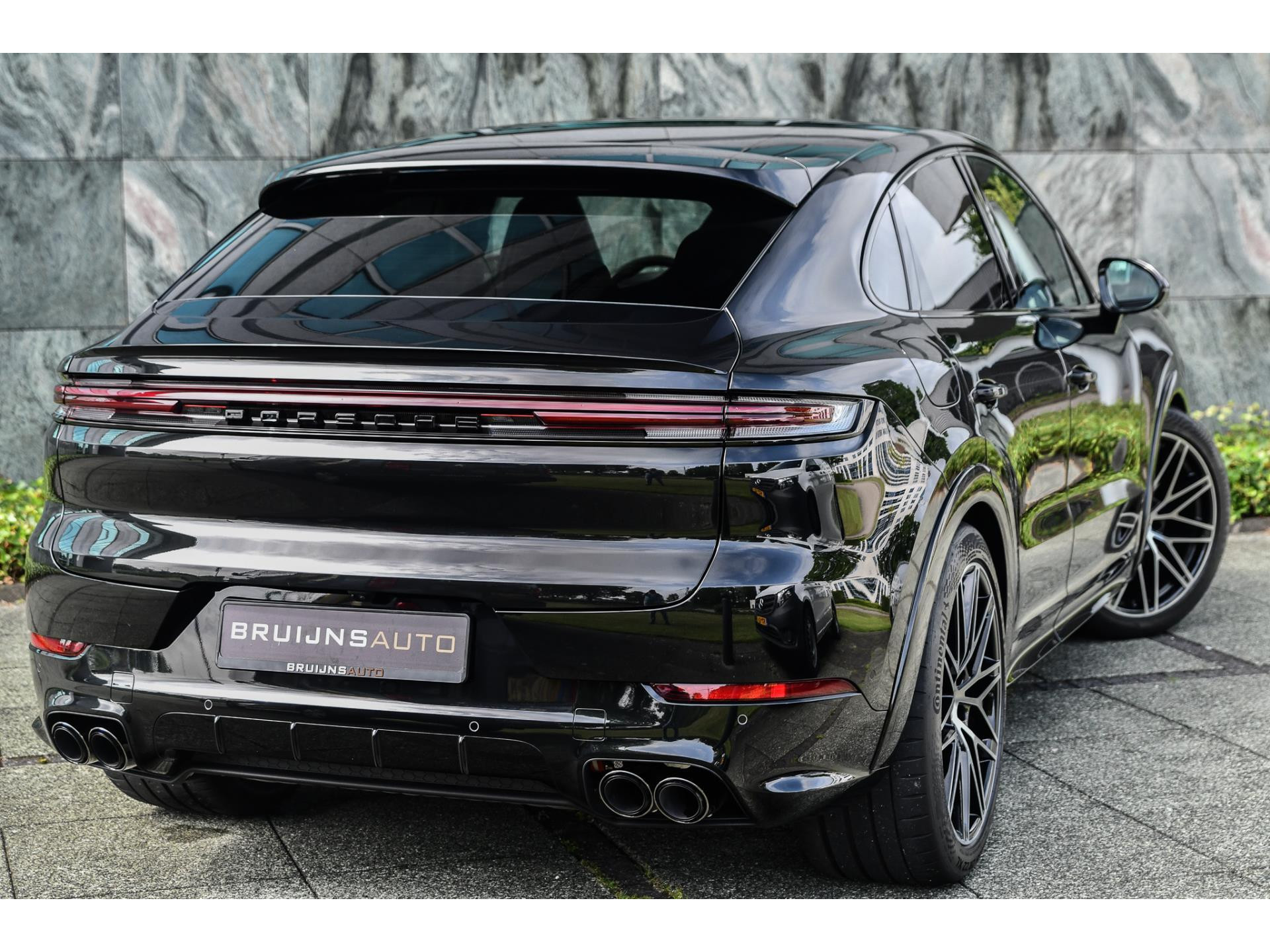 Porsche Cayenne Coupé 3.0 E-Hybrid 47476726-2.jpg | Bruijns Auto