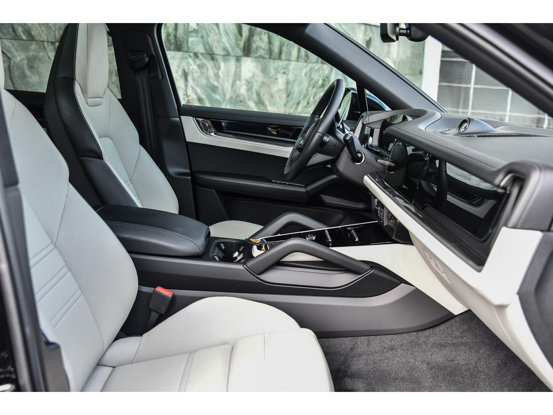 Porsche Cayenne Coupé 3.0 E-Hybrid 47476726-8.jpg | Bruijns Auto