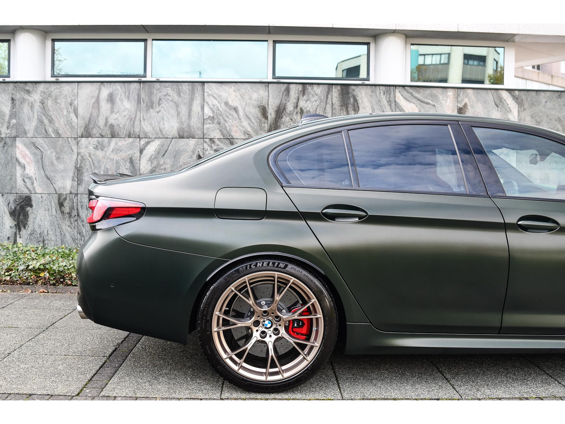 BMW 5 Serie M5 CS Frozen Deep Green 48608230-4.jpg | Bruijns Auto