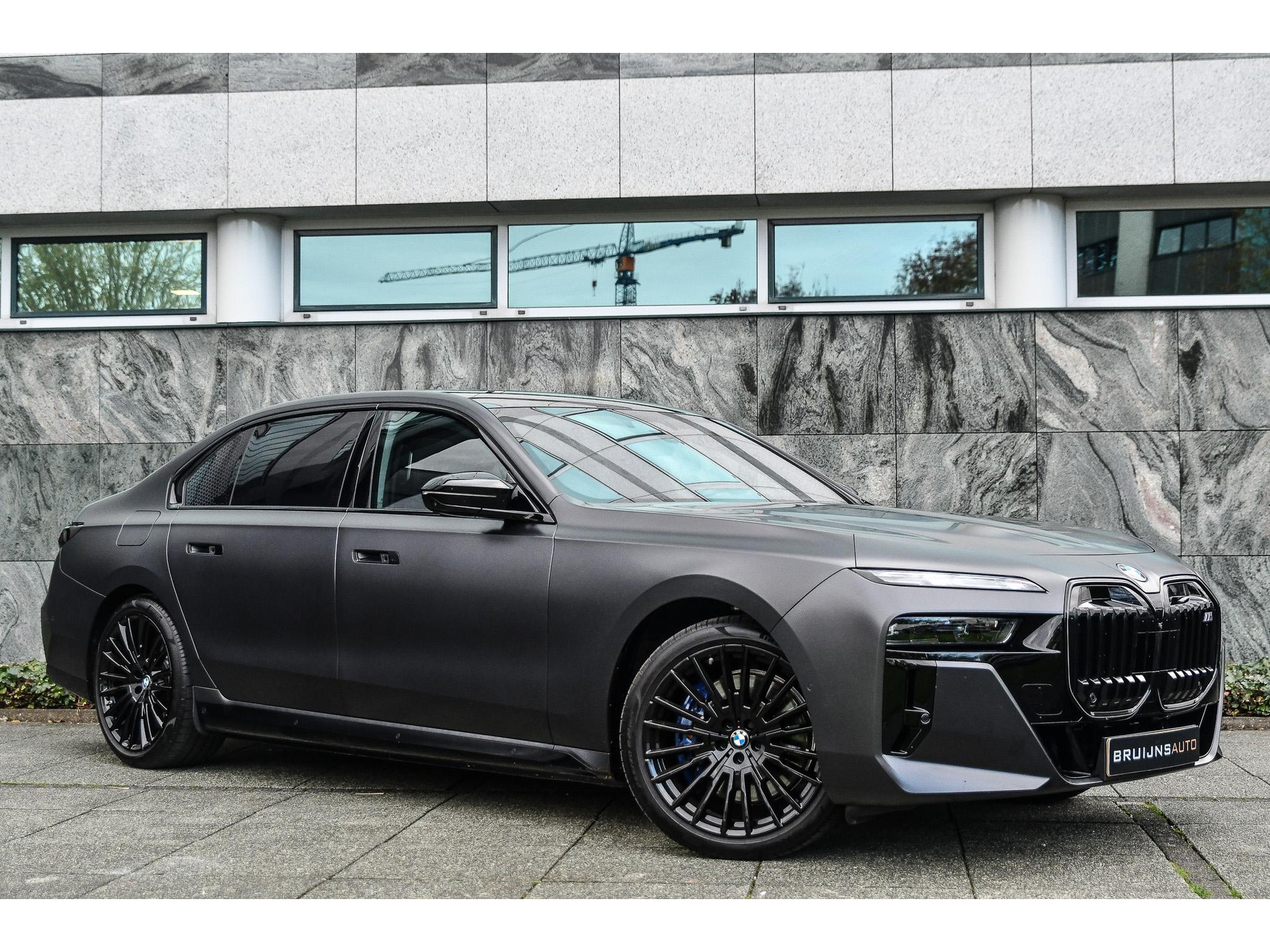 BMW 7 Serie M760e xDrive |Theatre screen|M-sport|BTW| 48609044-1.jpg | Bruijns Auto