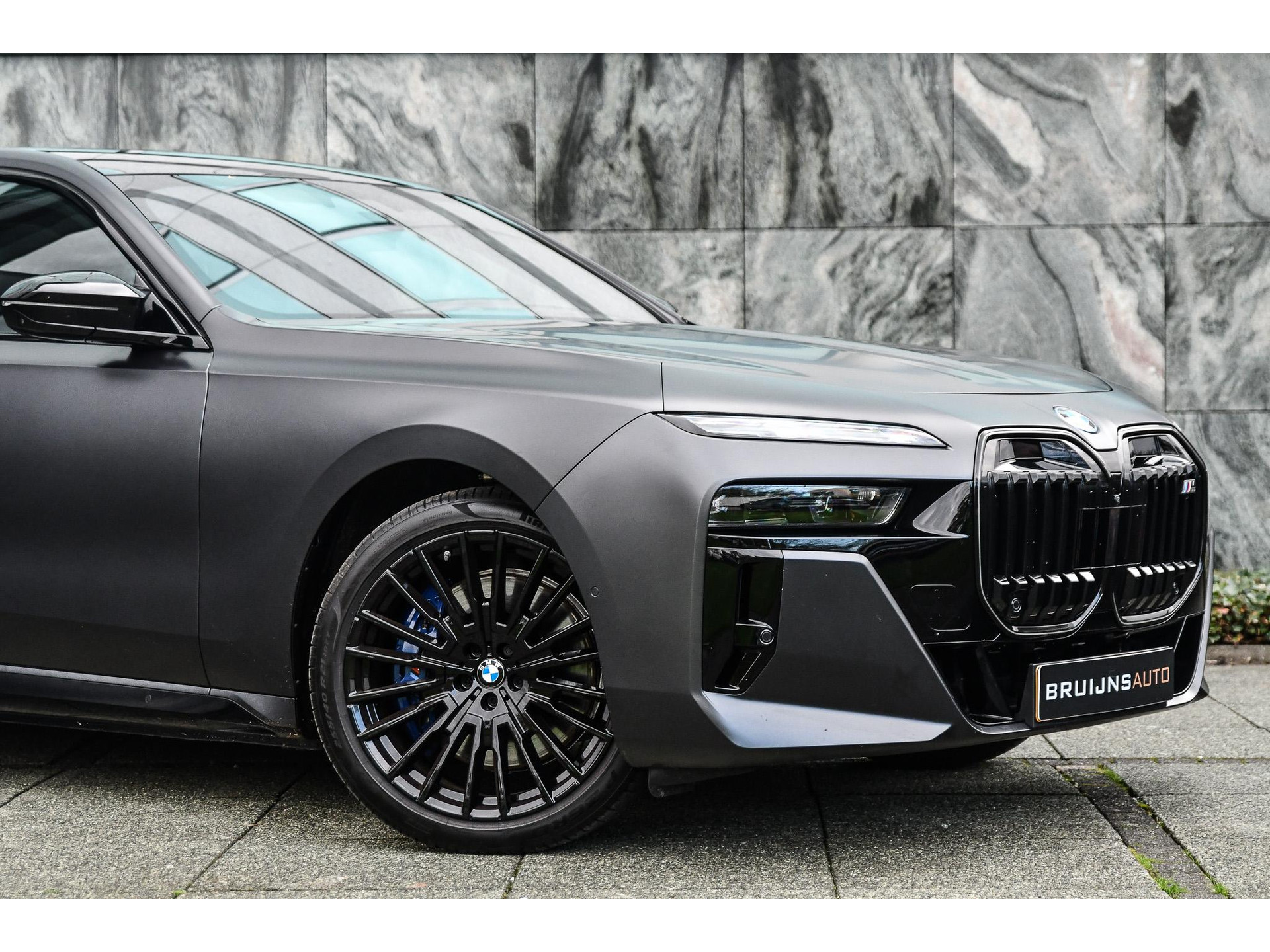 BMW 7 Serie M760e xDrive |Theatre screen|M-sport|BTW| 48609044-4.jpg | Bruijns Auto