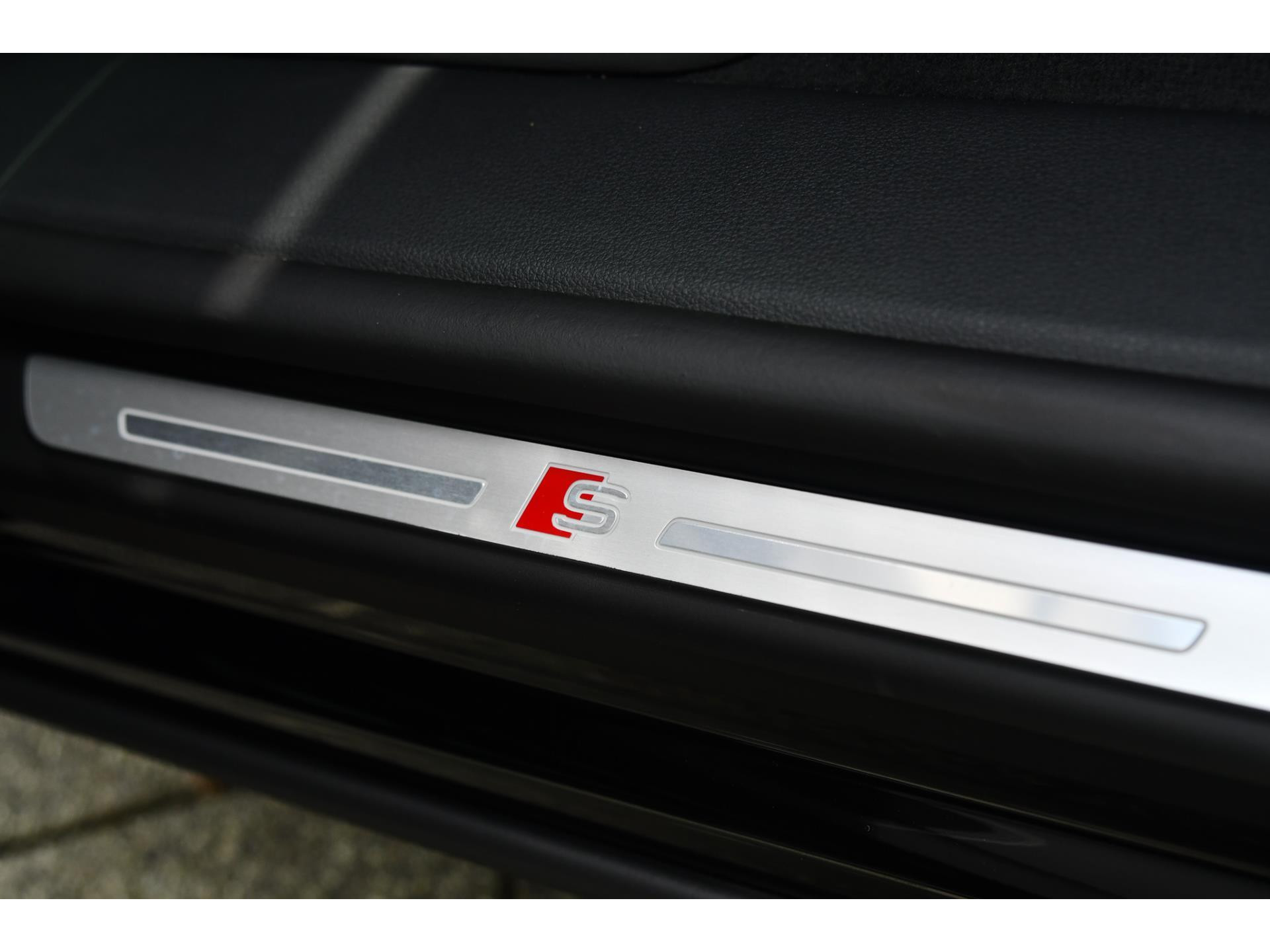 Audi Q8 60 TFSI e quattro Pro Line S Competition 48610090-26.jpg | Bruijns Auto