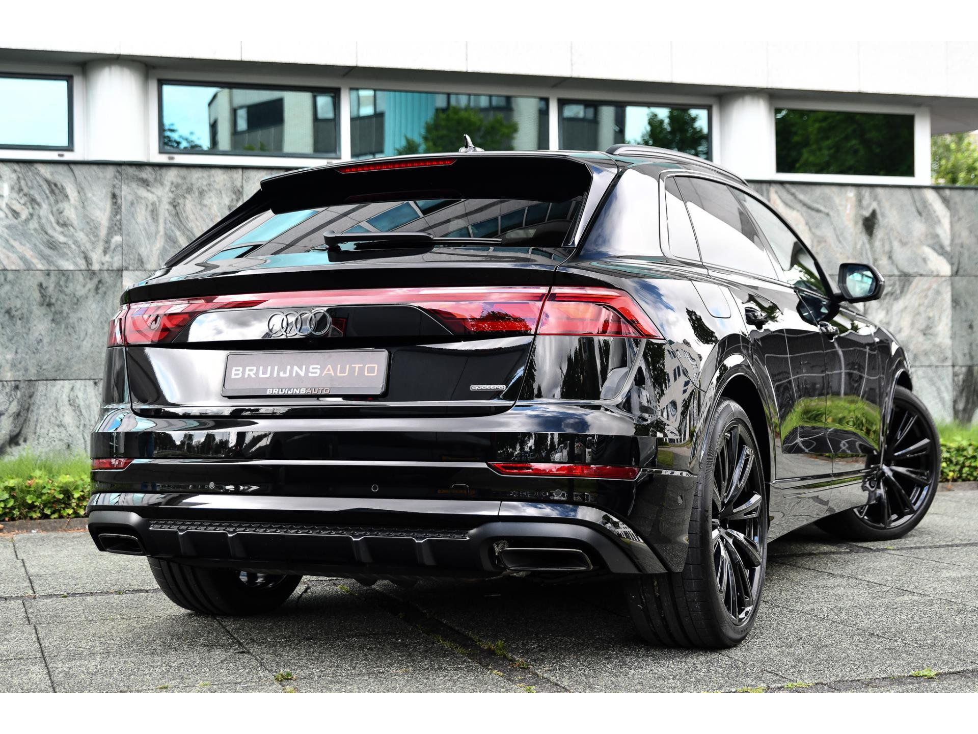 Audi Q8 60 TFSI e quattro Pro Line S Competition 48610090-4.jpg | Bruijns Auto
