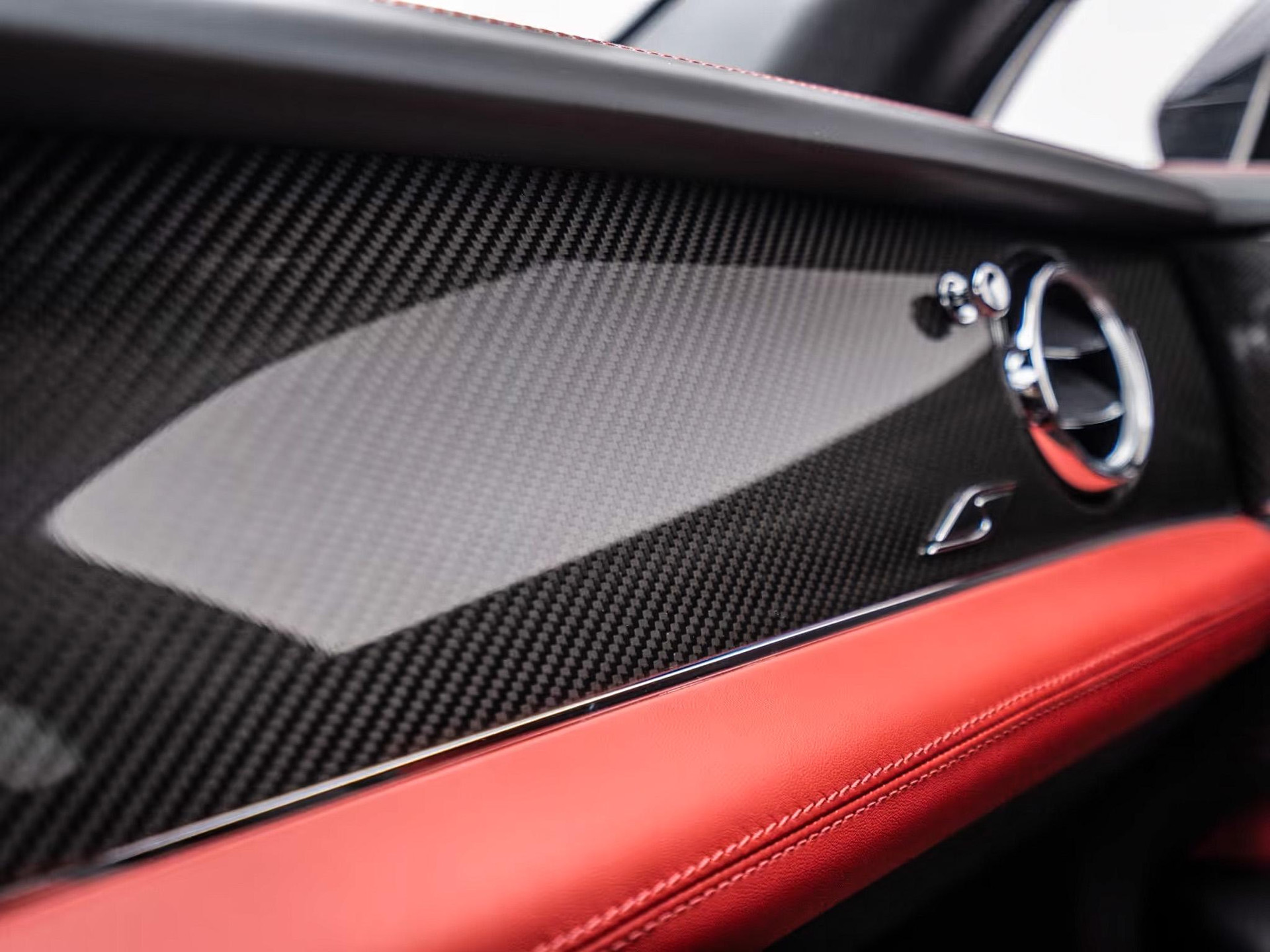 Bentley Bentayga 4.0 V8 S|Carbon Exterieur&Interieur|Naim|Cambrain| 48679890-10.jpg | Bruijns Auto