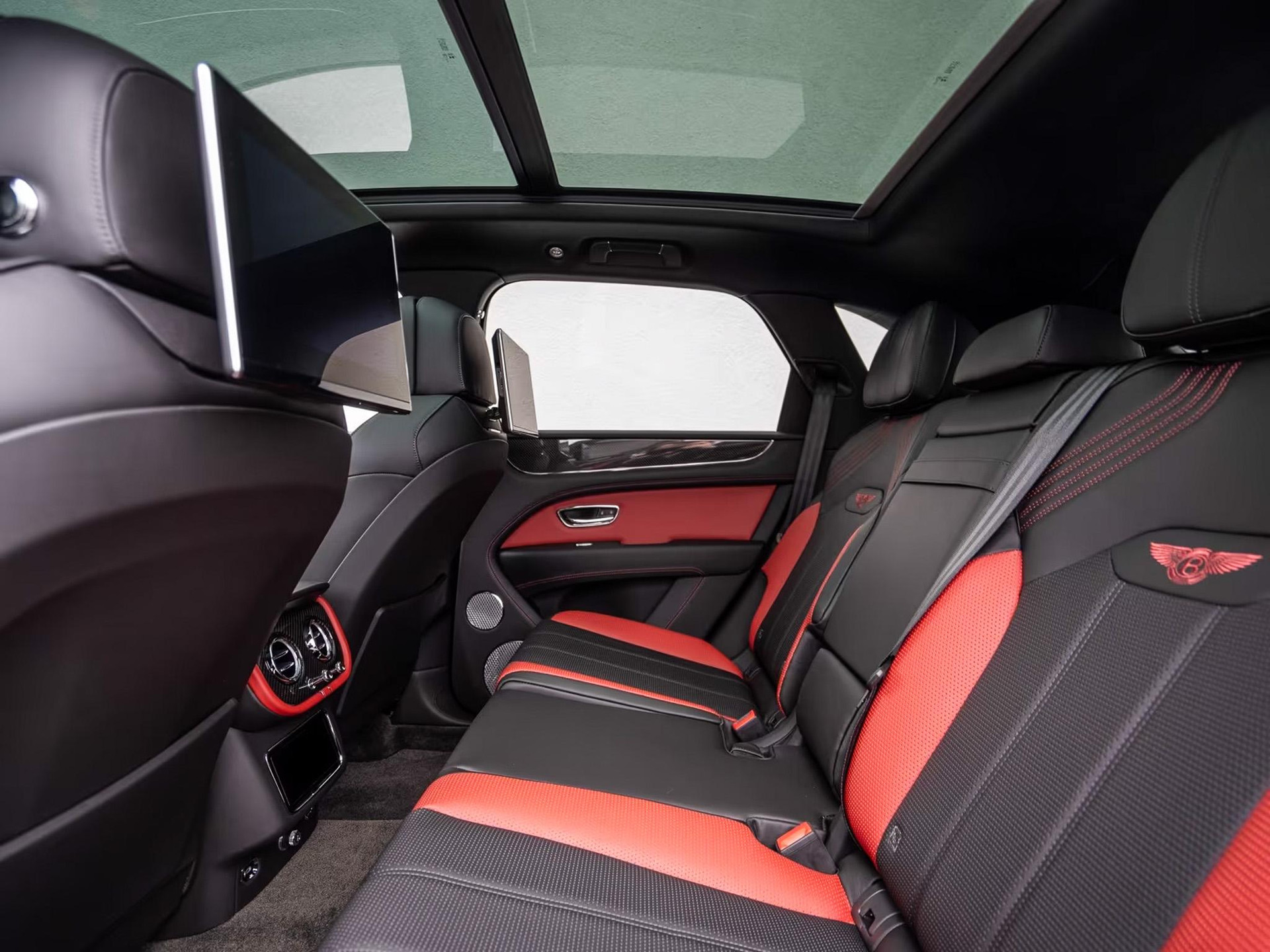 Bentley Bentayga 4.0 V8 S|Carbon Exterieur&Interieur|Naim|Cambrain| 48679890-6.jpg | Bruijns Auto