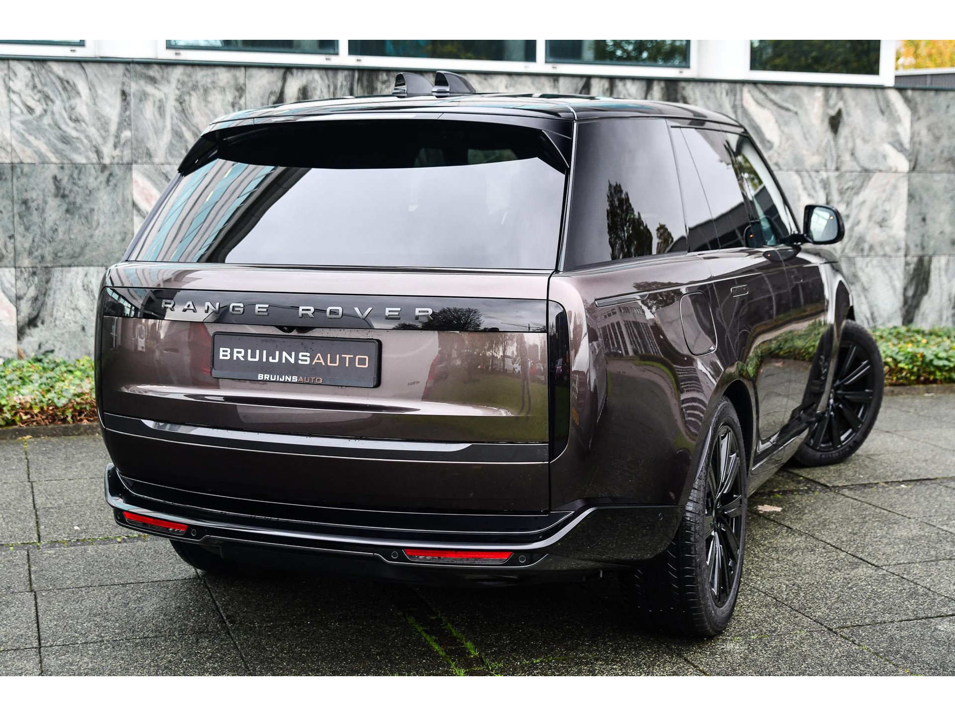 Land Rover Range Rover Tourmaline Brown SV 48829747-2.jpg | Bruijns Auto