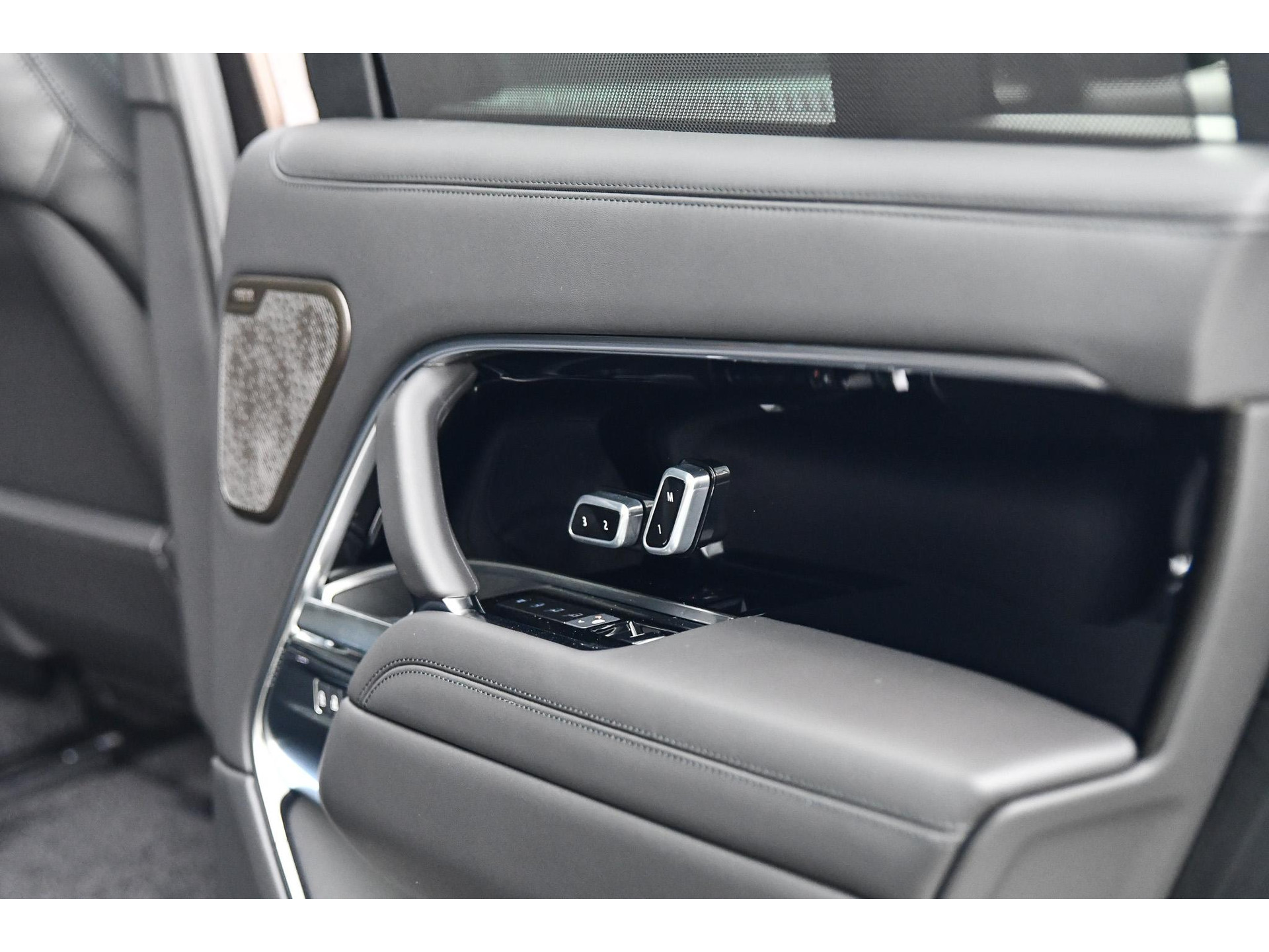 Land Rover Range Rover Tourmaline Brown SV 48829747-30.jpg | Bruijns Auto