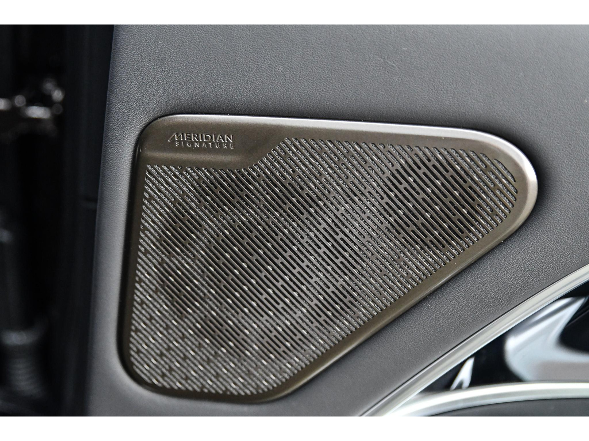 Land Rover Range Rover Tourmaline Brown SV 48829747-33.jpg | Bruijns Auto