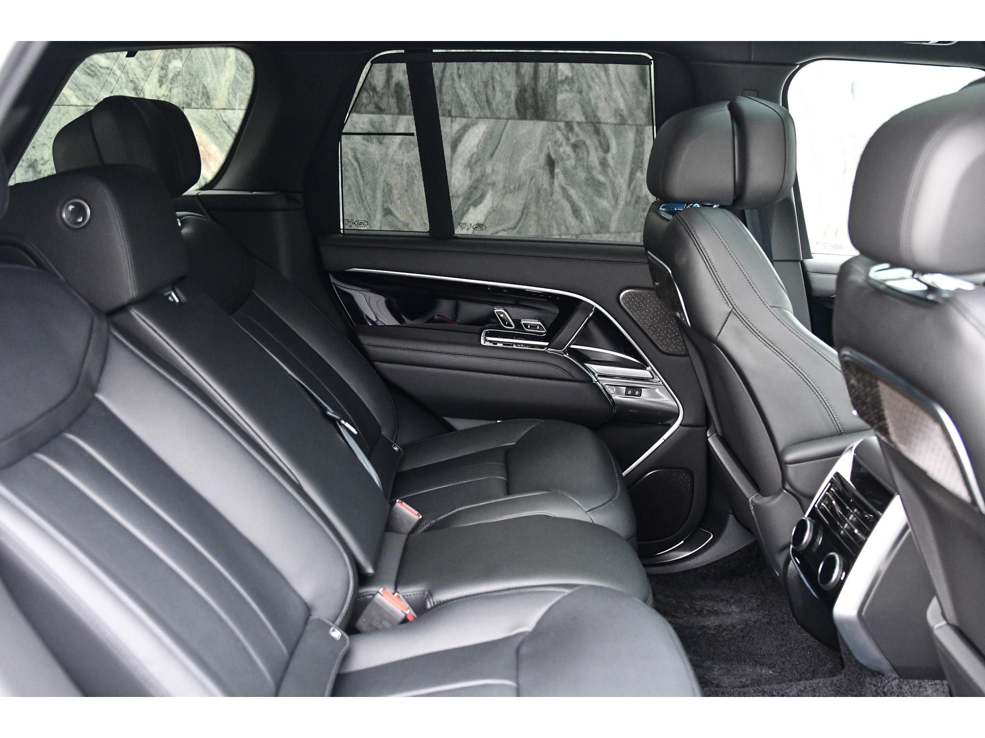 Land Rover Range Rover Tourmaline Brown SV 48829747-8.jpg | Bruijns Auto