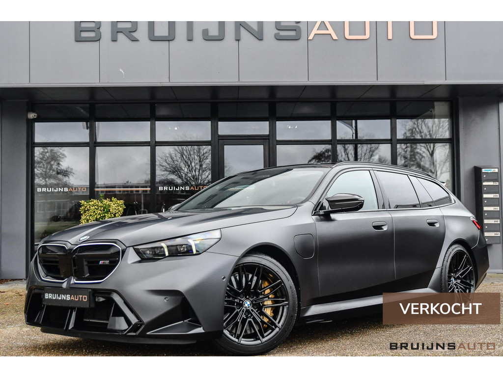 BMW M5 Touring M5 Individual lak |Keramisch|Carbon|Trekhaak| 49458920-0.jpg | Bruijns Auto
