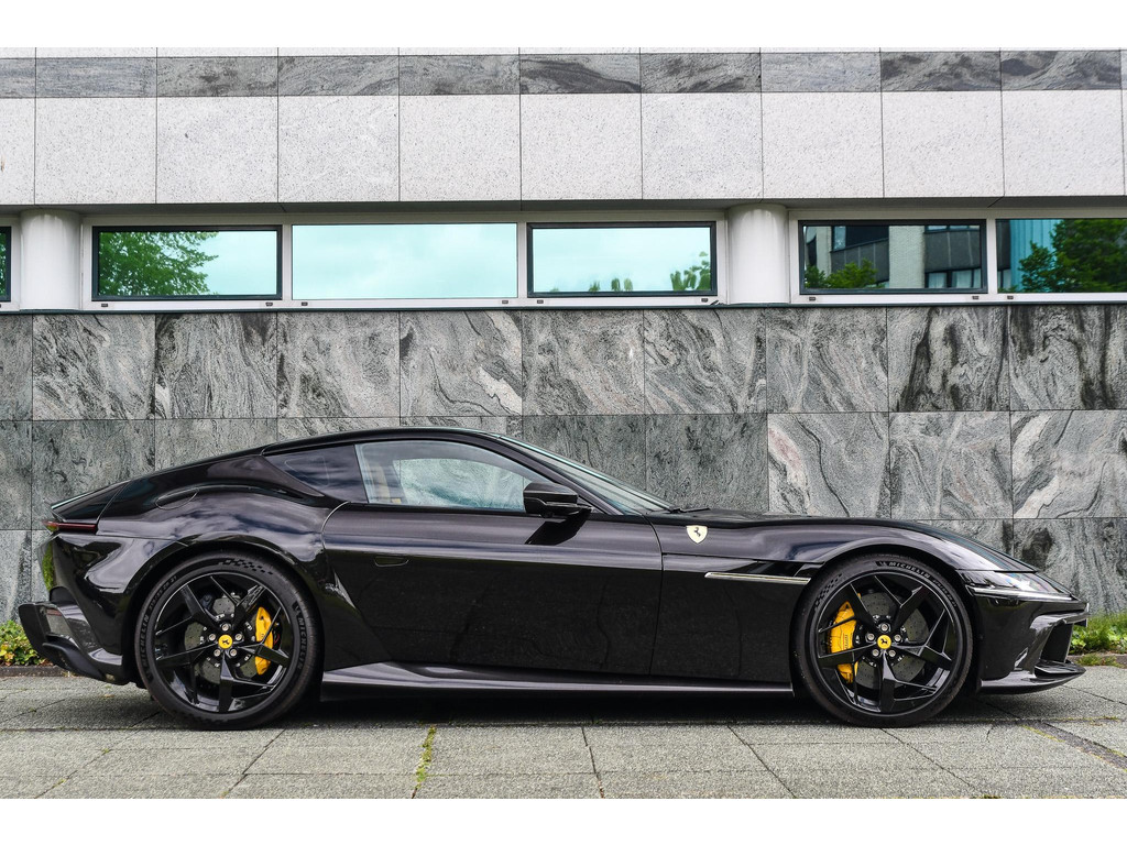 Ferrari 12Cilindri 6.5 V12 |CarbonIn&Exterieur|Racing-seat| 55010327-3.jpg | Bruijns Auto