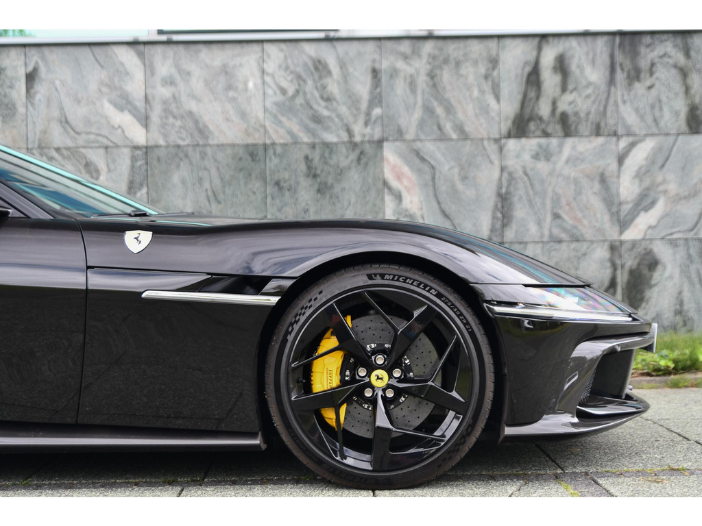 Ferrari 12Cilindri 6.5 V12 |CarbonIn&Exterieur|Racing-seat| 55010327-5.jpg | Bruijns Auto